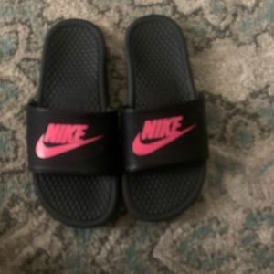 Nike slides